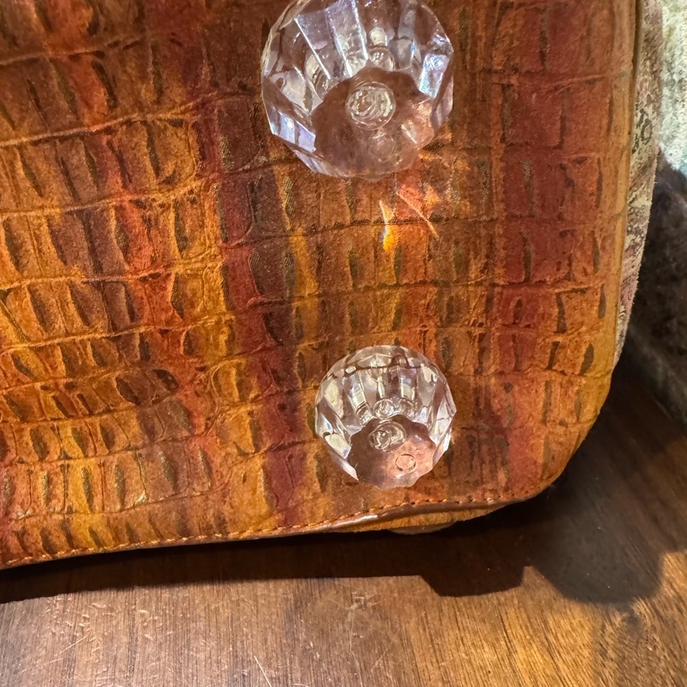 Debbie Brooks Elegant Crocodile-Embossed Orange Handbag with Magnafab included - Picture 11 of 17